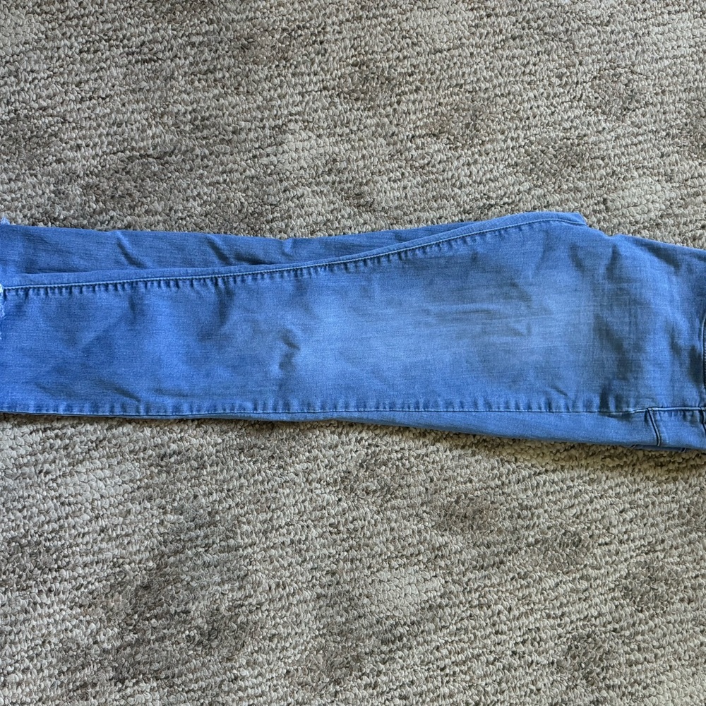 Maternity Size Medium Jeans 💙